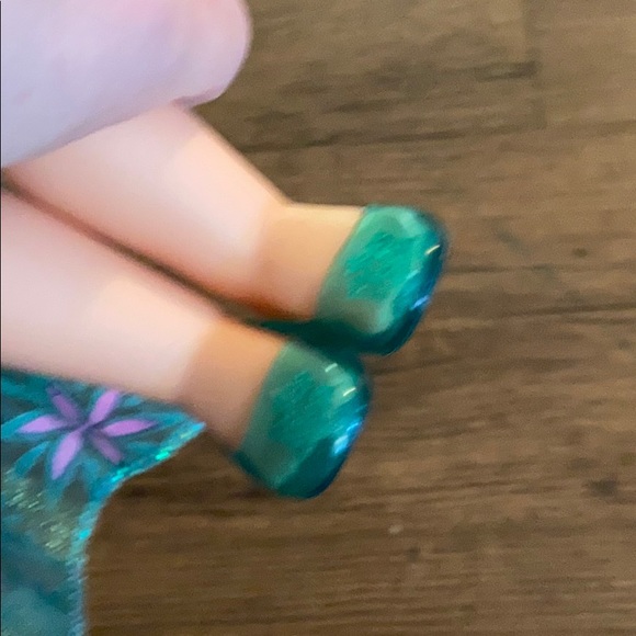 Disney dolls (two) - Picture 16 of 16